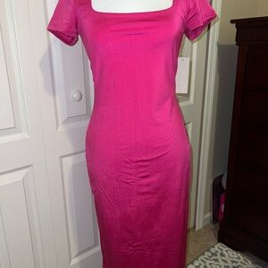 Gaze Fuchsia Midi Dress